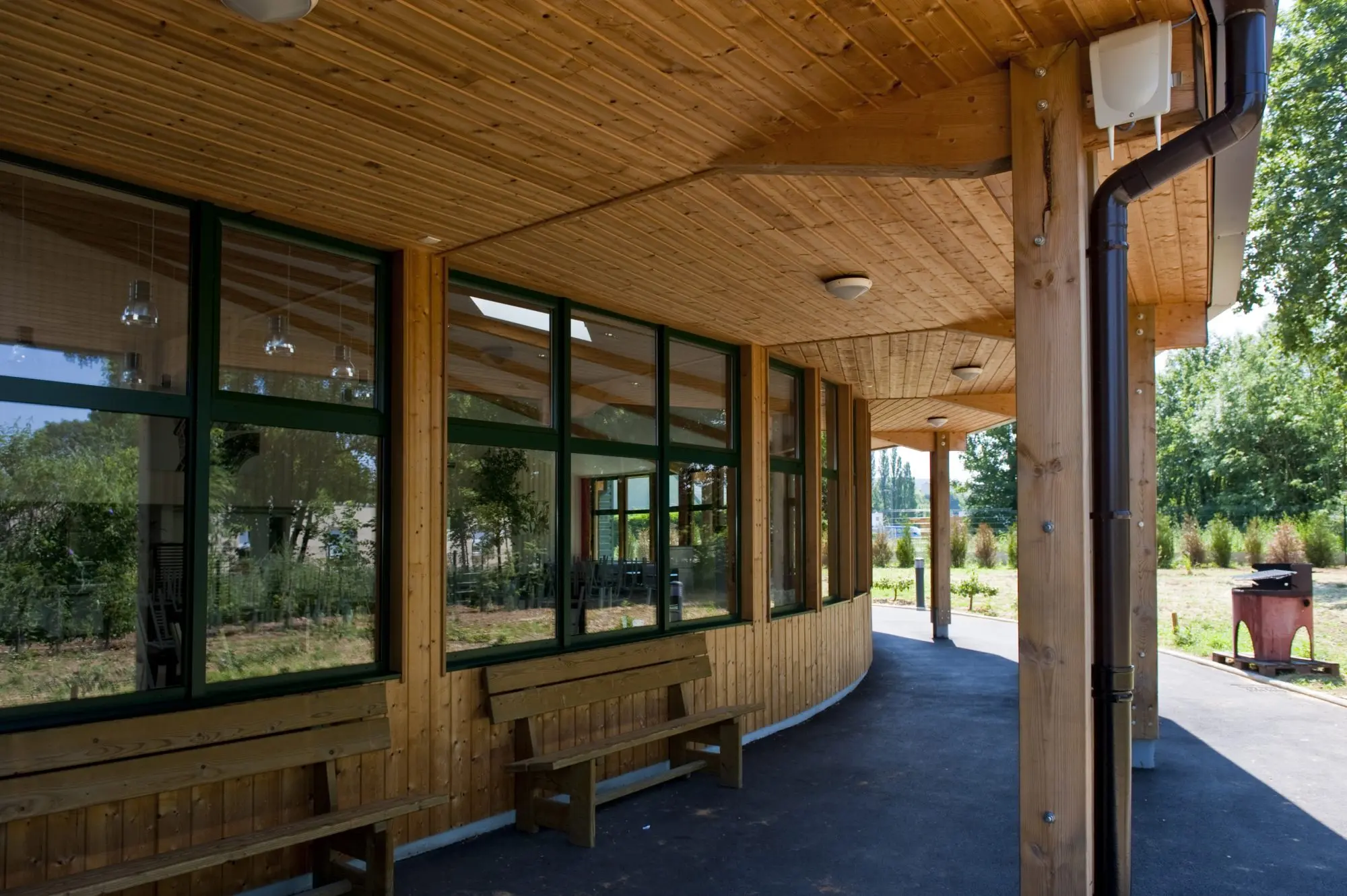 Cuisine centrale ESAT et salle de restaurant - Persan (95)