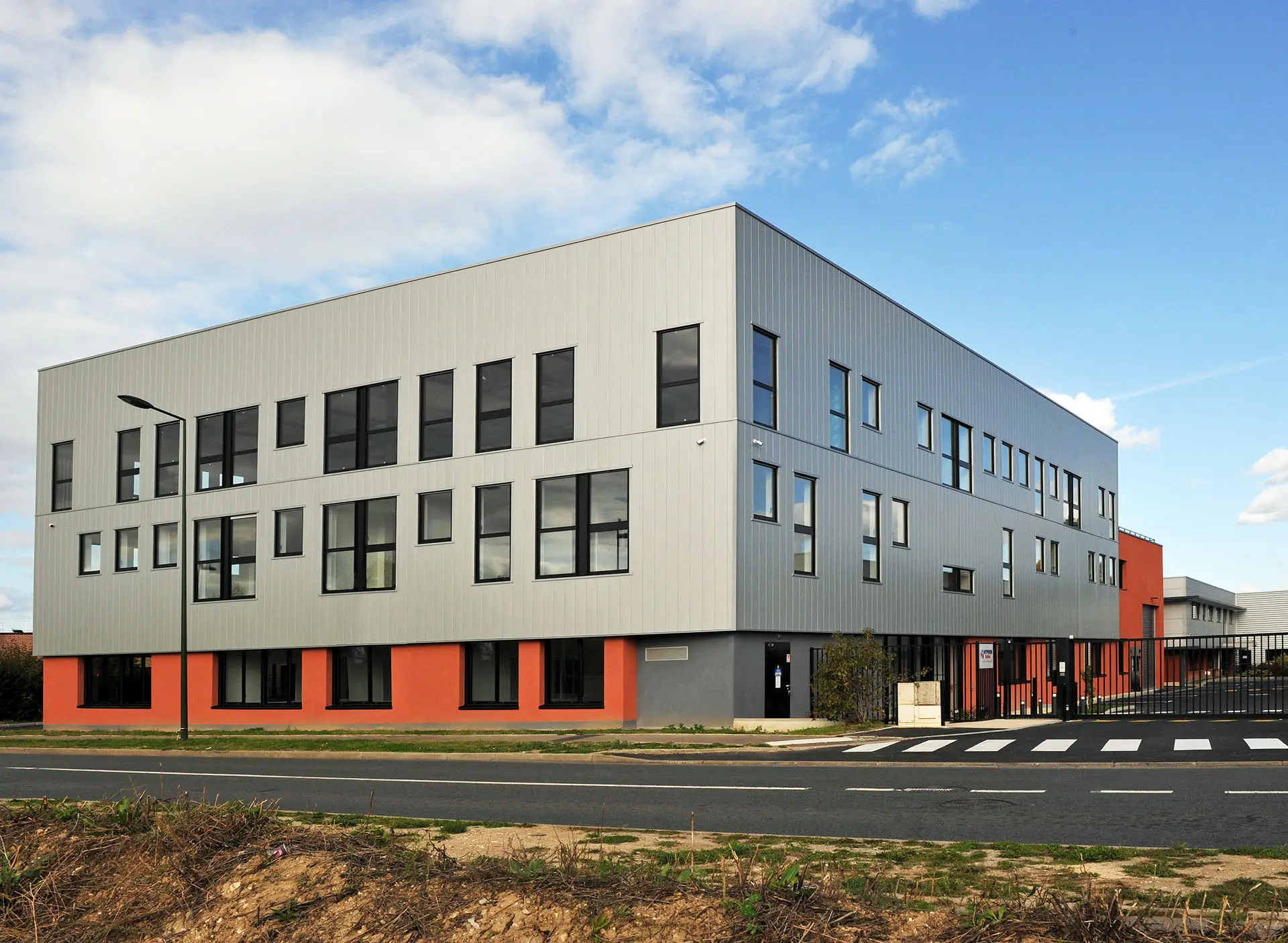 Laboratoire Biologique Fabrication de réactifs sanguins - Neuville-sur-Oise (95)